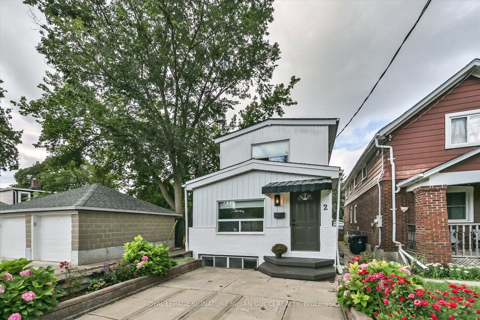 2-sutherland-avenue-toronto-east-york-ontario-e13711536