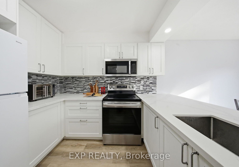 64-parklane-circle-clarington-ontario-e13711780