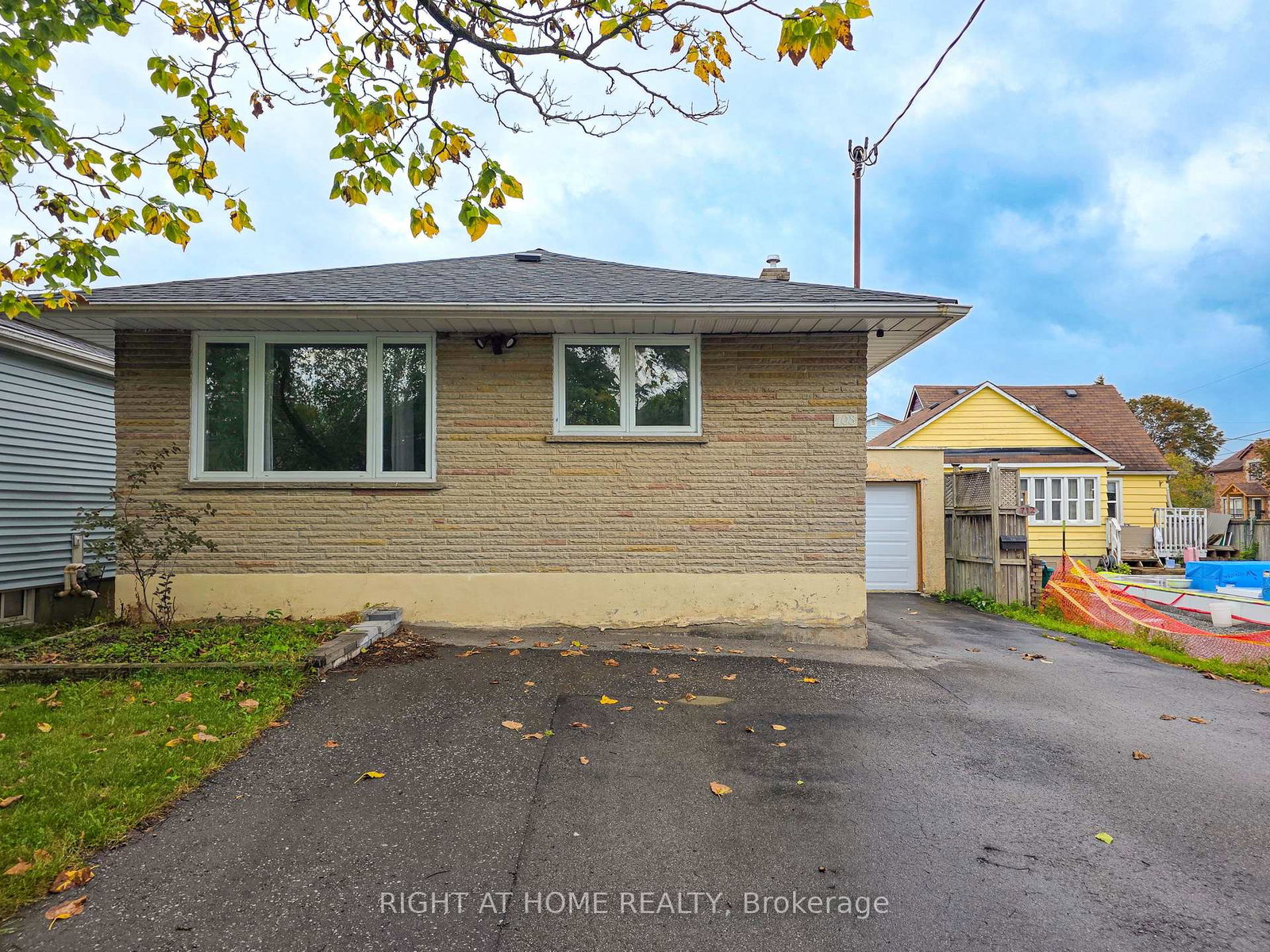 708-carnegie-avenue-oshawa-ontario-e13712992