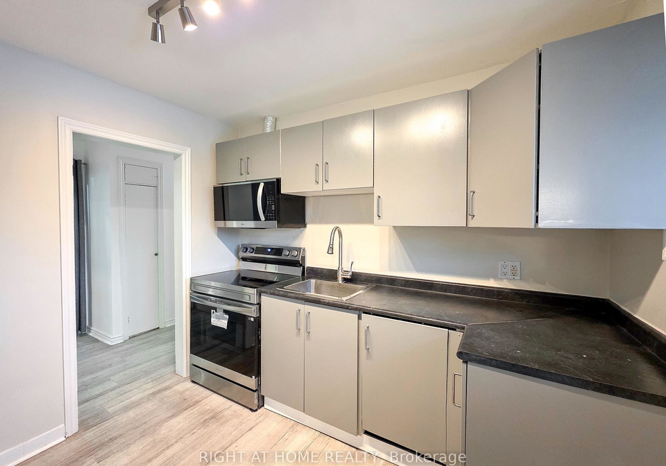 708-carnegie-avenue-oshawa-ontario-e13712992