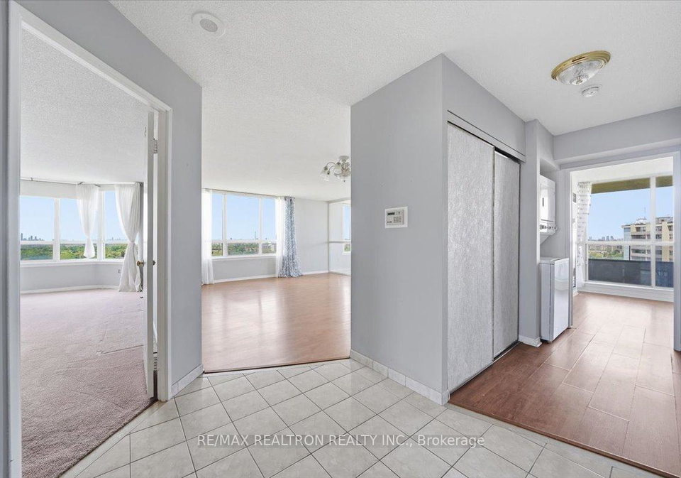 5-greystone-walk-drive-toronto-scarborough-ontario-e13713226
