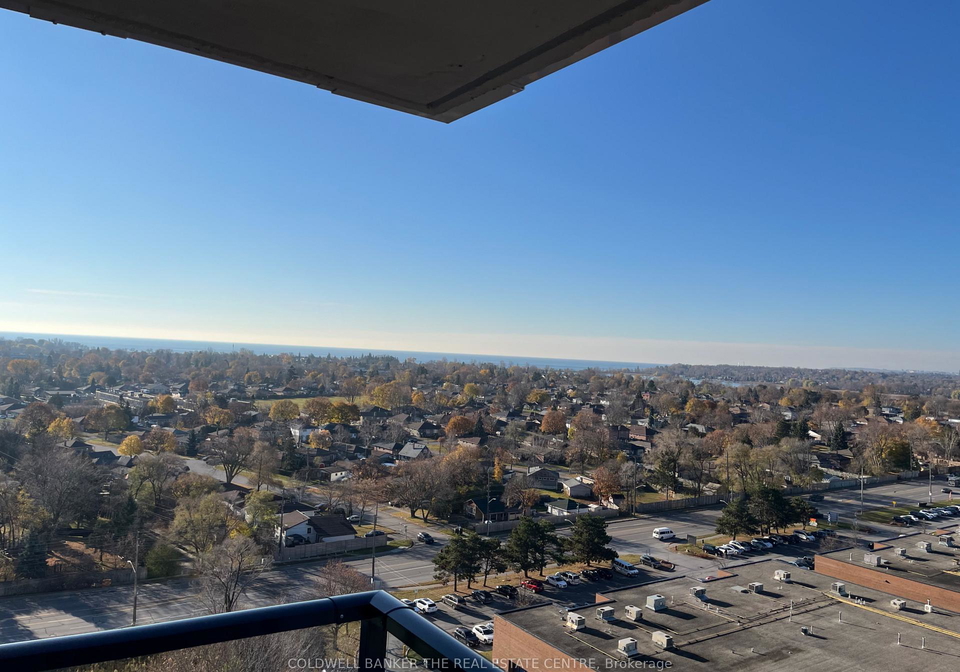 1435-celebration-drive-pickering-ontario-e13713358