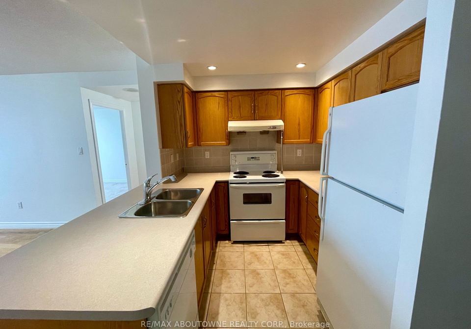 125-omni-drive-toronto-scarborough-ontario-e13713718