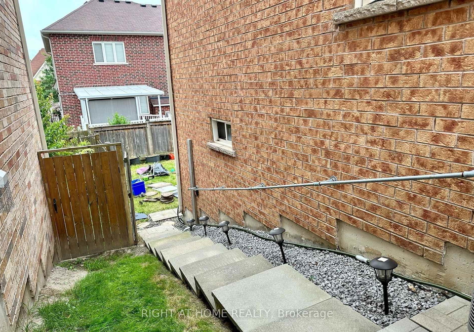 163-williamson-drive-e-ajax-ontario-e13713876