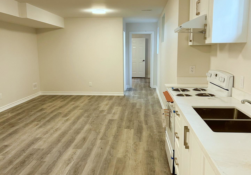 27-maple-edge-lane-whitby-ontario-e13714350