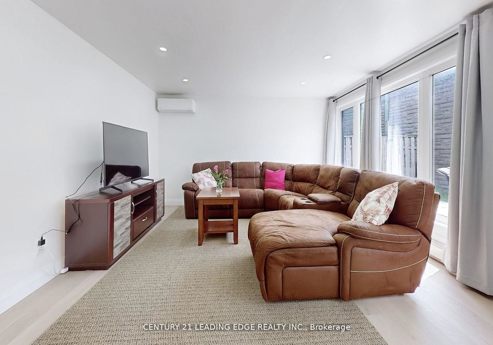 20-bypass-court-toronto-scarborough-ontario-e13714938