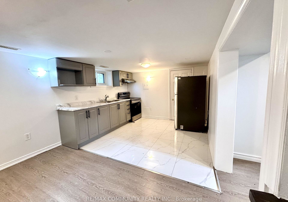 426-perry-street-whitby-ontario-e13715418