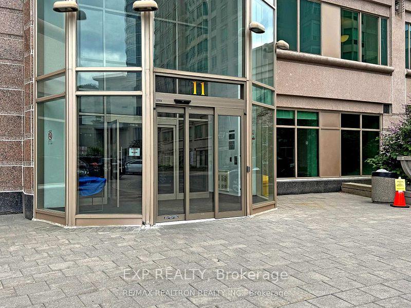 11-lee-centre-drive-toronto-scarborough-ontario-e13715944