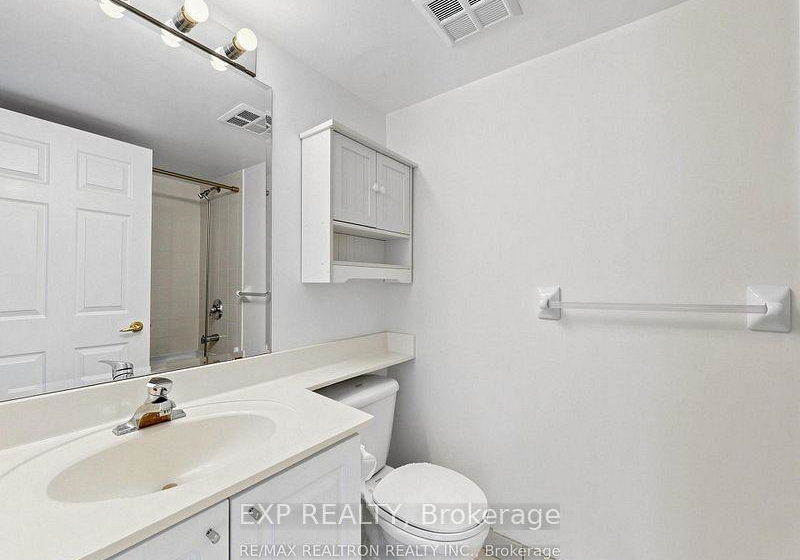 11-lee-centre-drive-toronto-scarborough-ontario-e13715944