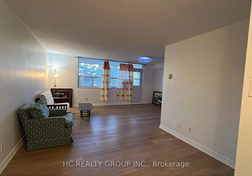 2550-pharmacy-avenue-toronto-scarborough-ontario-e13716662