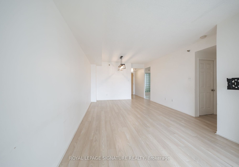 5800-sheppard-avenue-e-toronto-scarborough-ontario-e13717898