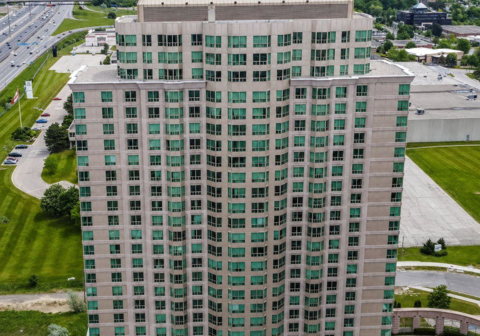 11-lee-centre-drive-toronto-scarborough-ontario-e13718246