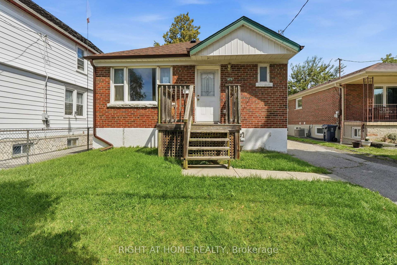975-victoria-park-avenue-toronto-east-york-ontario-e13718294