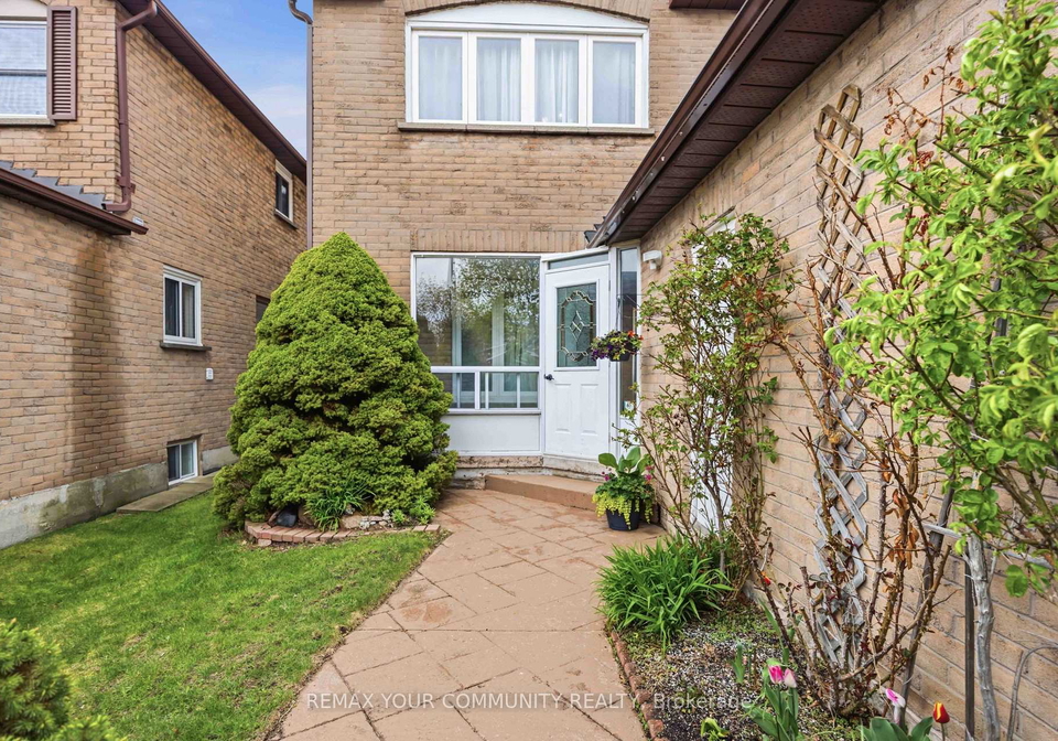1706-woodside-lane-pickering-ontario-e13718830