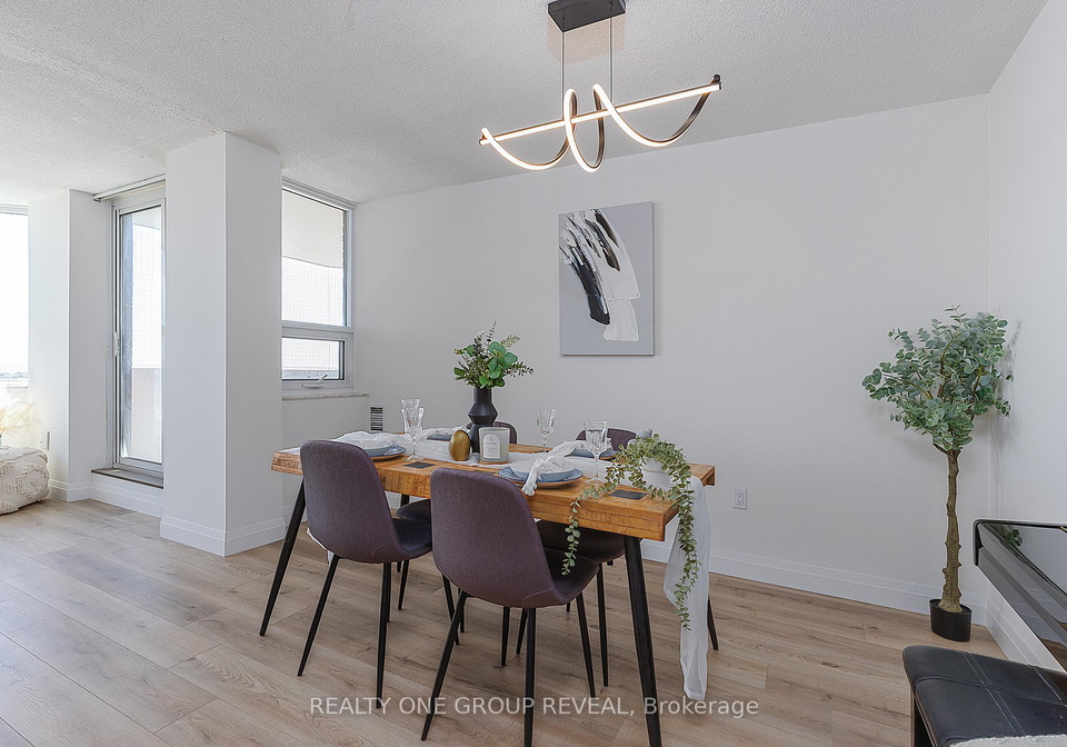 121-ling-road-toronto-scarborough-ontario-e13719602