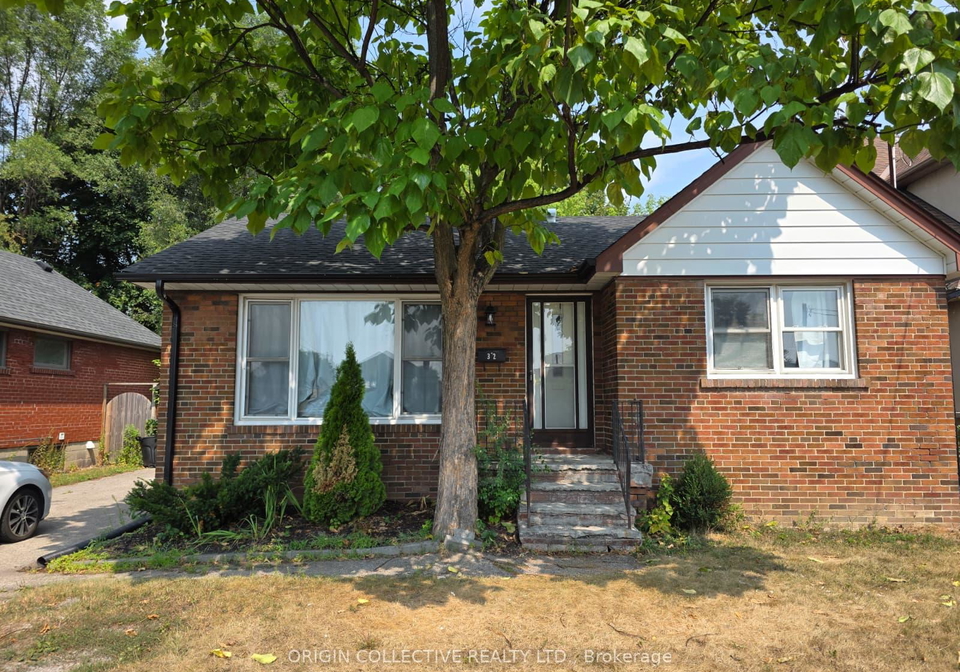 32-marchington-circle-s-toronto-scarborough-ontario-e13719958