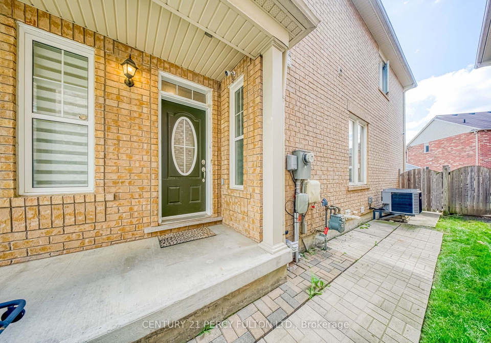 1749-liatris-drive-pickering-ontario-e13720332
