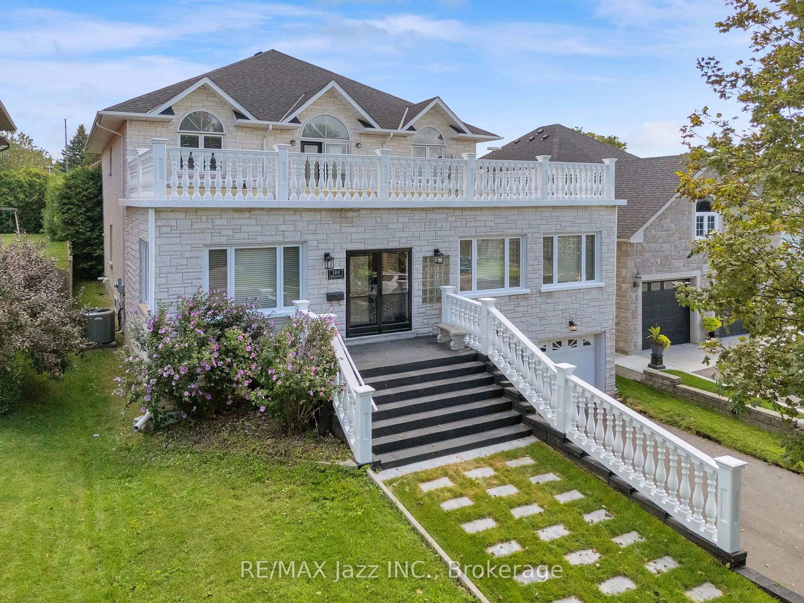 109-elizabeth-street-oshawa-ontario-e13720930