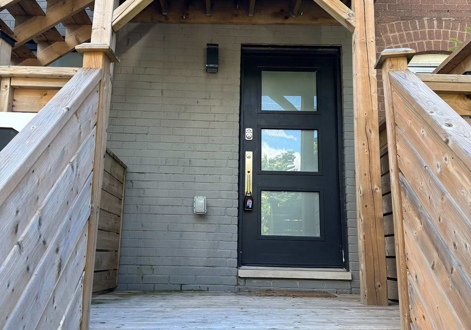 200-munro-street-toronto-toronto-ontario-e13721534