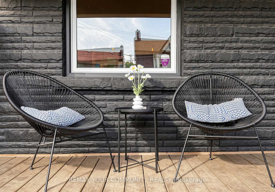 149-jones-avenue-n-toronto-toronto-ontario-e13722432