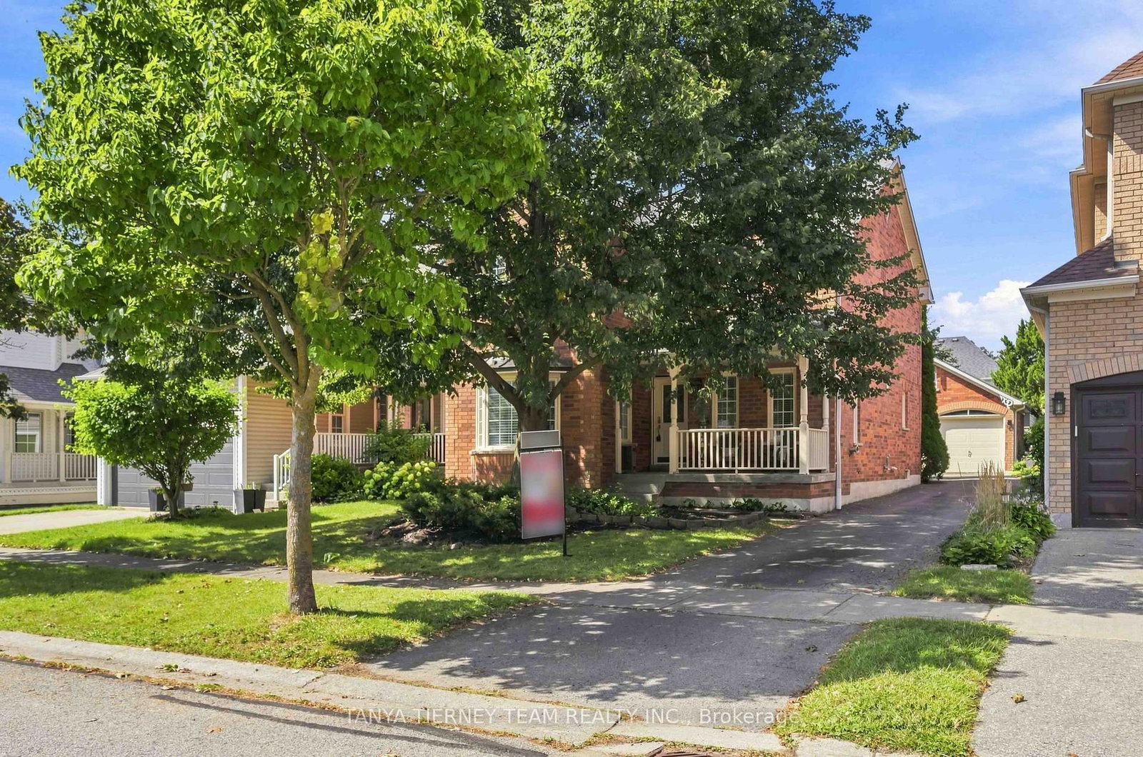 36-zachary-place-whitby-ontario-e13722528
