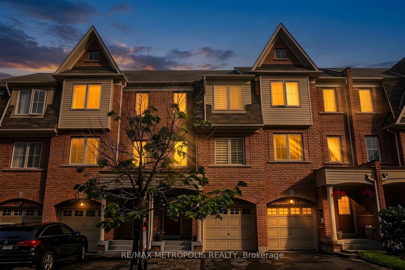10-pat-brooks-terrace-toronto-scarborough-ontario-e13722776
