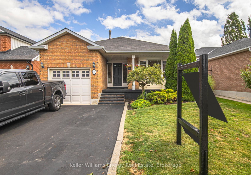 7-stirling-avenue-clarington-ontario-e13723046