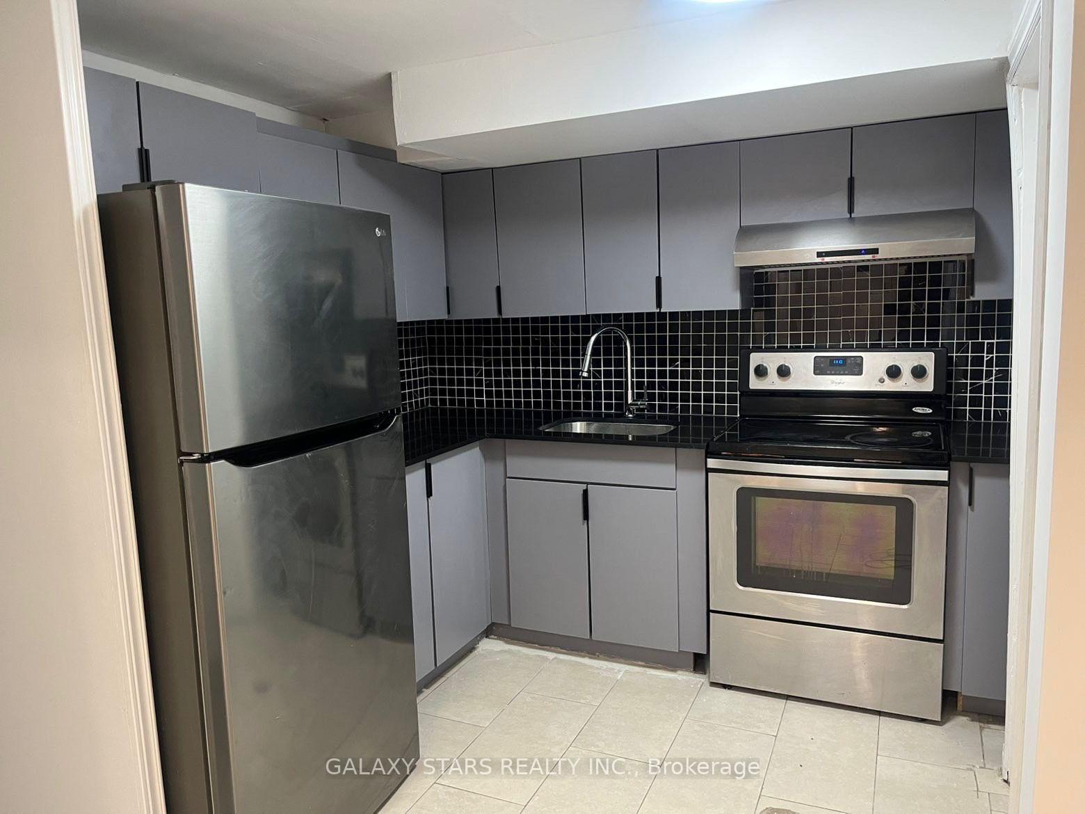 1411-anton-square-pickering-ontario-e13723462