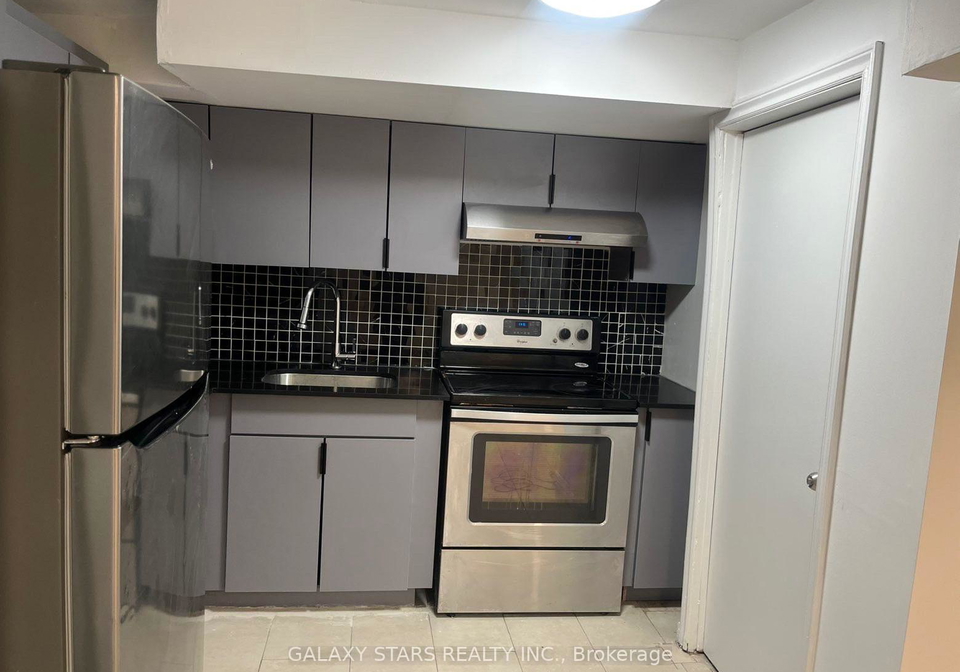 1411-anton-square-pickering-ontario-e13723462