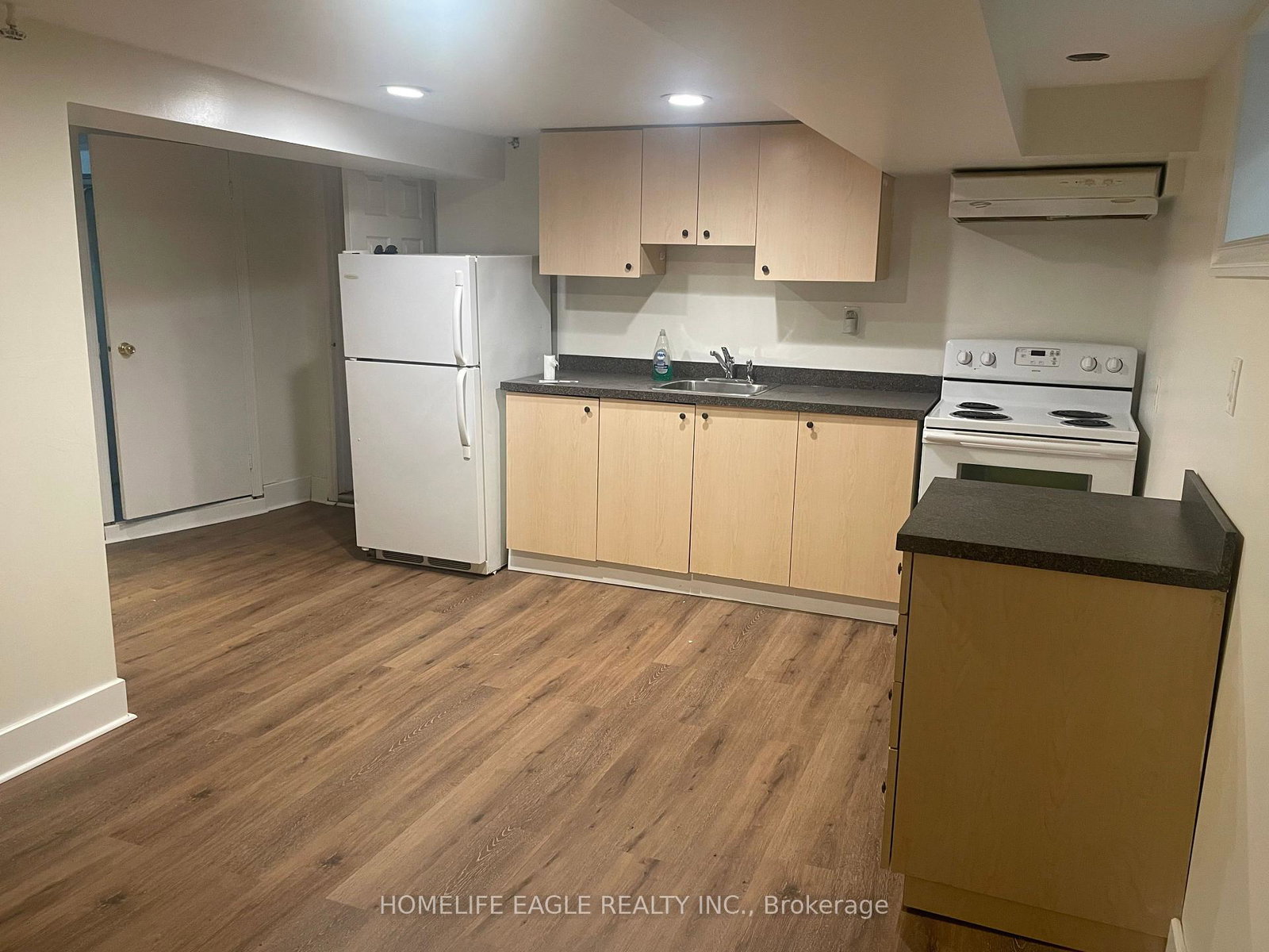1277-broadview-avenue-toronto-east-york-ontario-e13724320