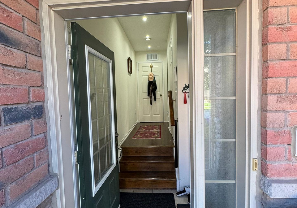 23-linnell-street-ajax-ontario-e13724866