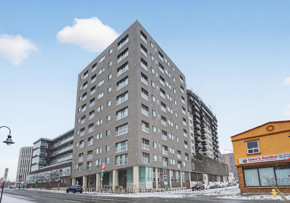 44-bond-street-w-oshawa-ontario-e13724956