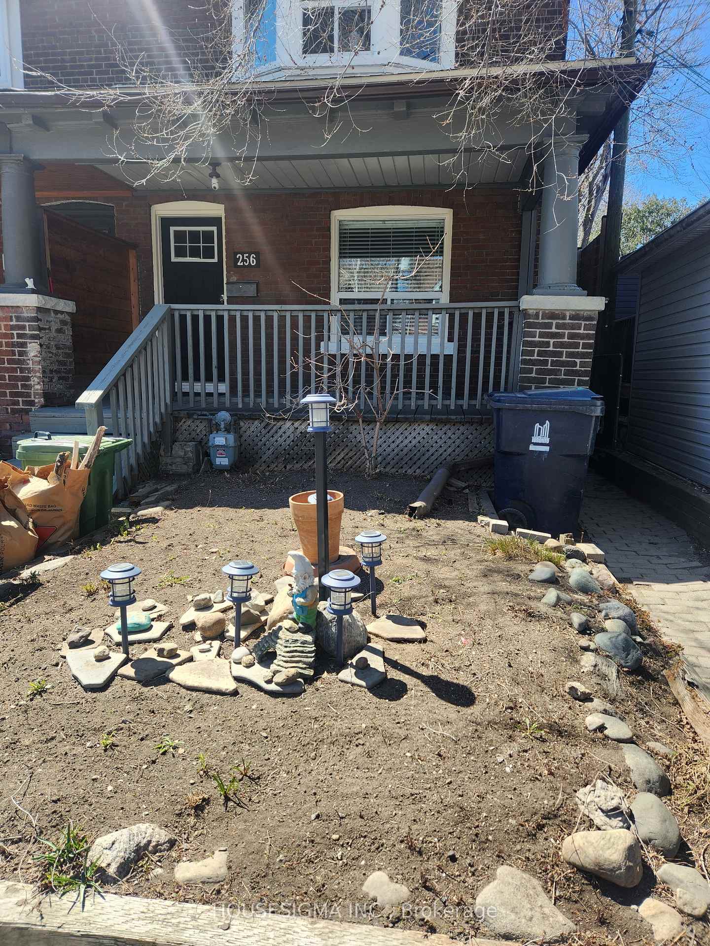 256-woodbine-avenue-toronto-toronto-ontario-e13725718