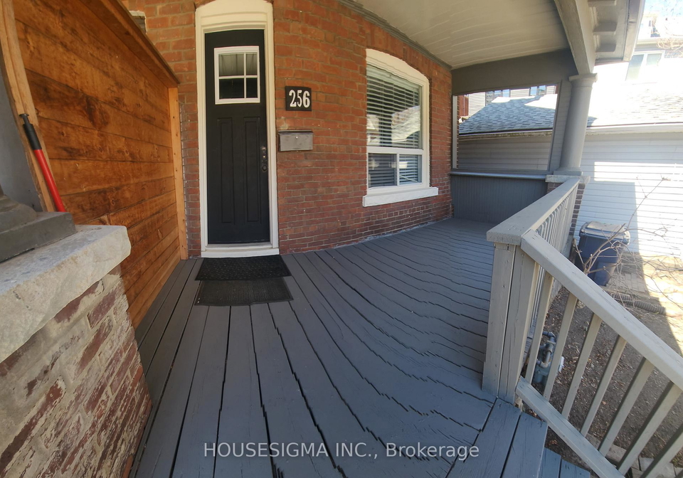 256-woodbine-avenue-toronto-toronto-ontario-e13725718