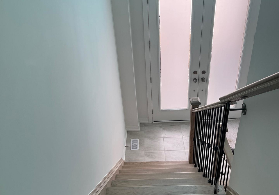 1040-valhalla-terrace-pickering-ontario-e13725738