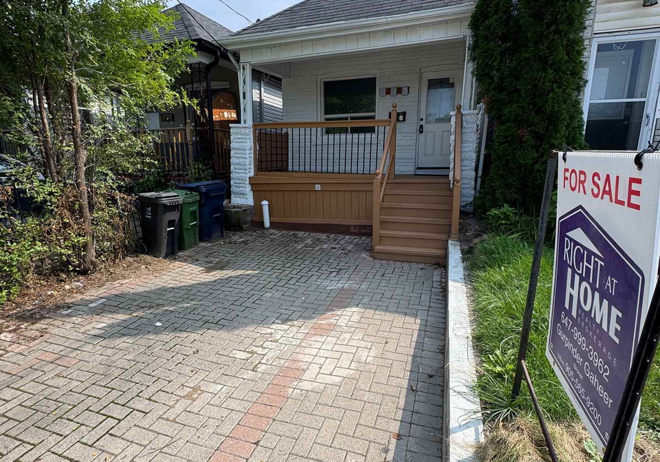 683-mortimer-avenue-toronto-east-york-ontario-e13725816