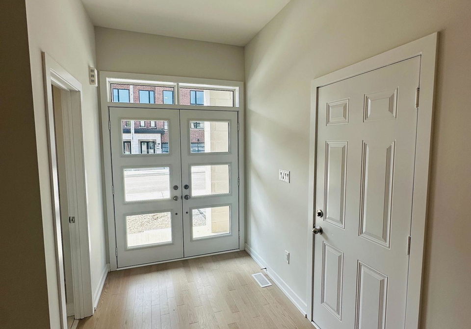 37-danielle-moore-circle-toronto-scarborough-ontario-e13726380