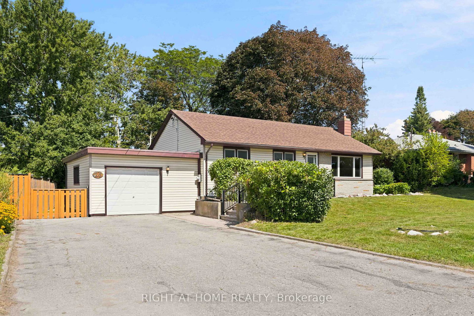 26-phair-avenue-clarington-ontario-e13726968