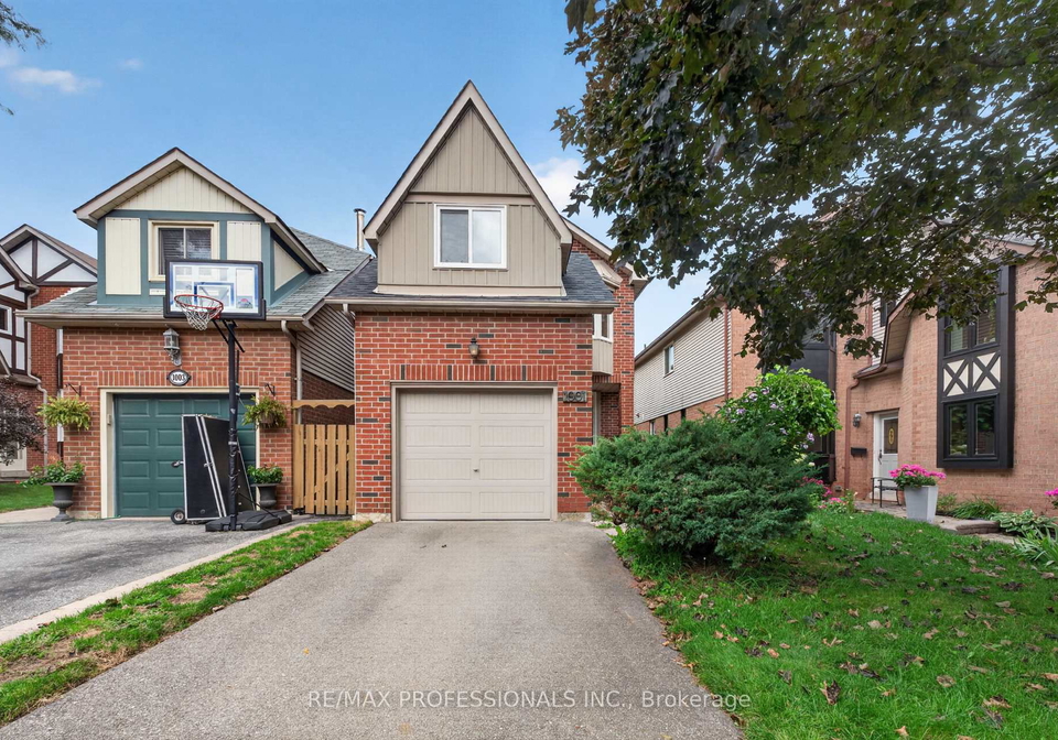 1001-redbird-crescent-pickering-ontario-e13727108