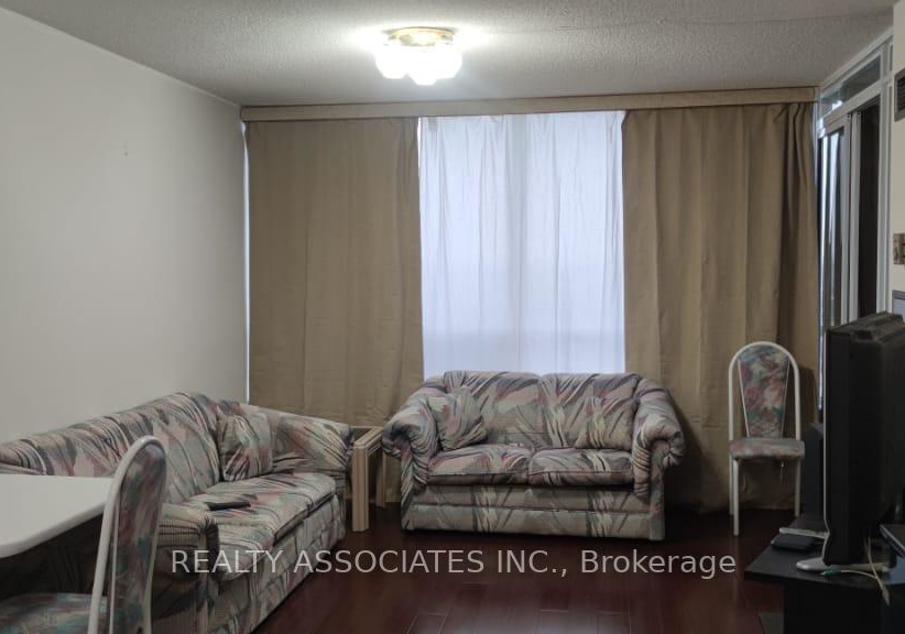 330-alton-towers-circle-toronto-scarborough-ontario-e13727112