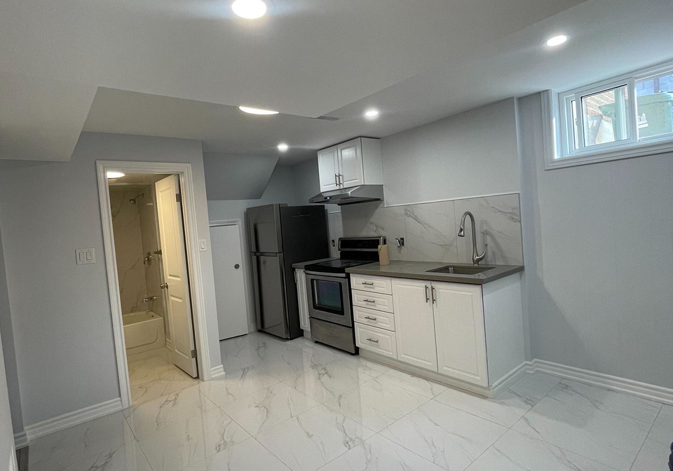 29-summerglade-drive-toronto-scarborough-ontario-e13727264
