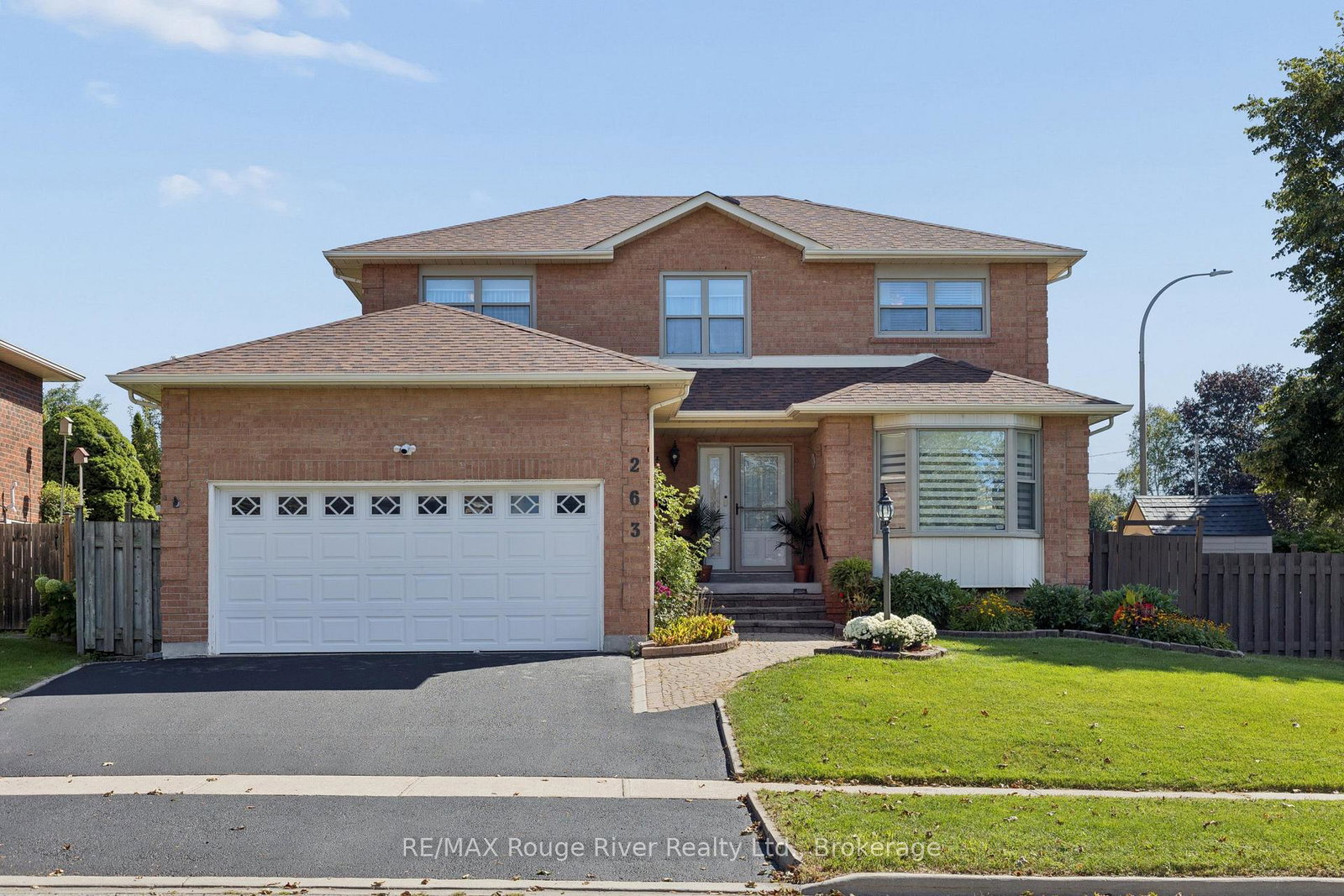 263-glen-hill-drive-whitby-ontario-e13727584