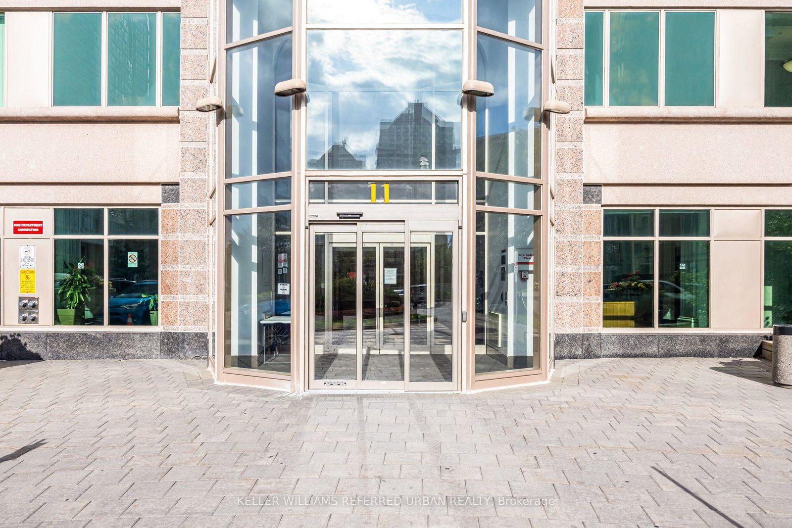 11-lee-centre-drive-toronto-scarborough-ontario-e13727692