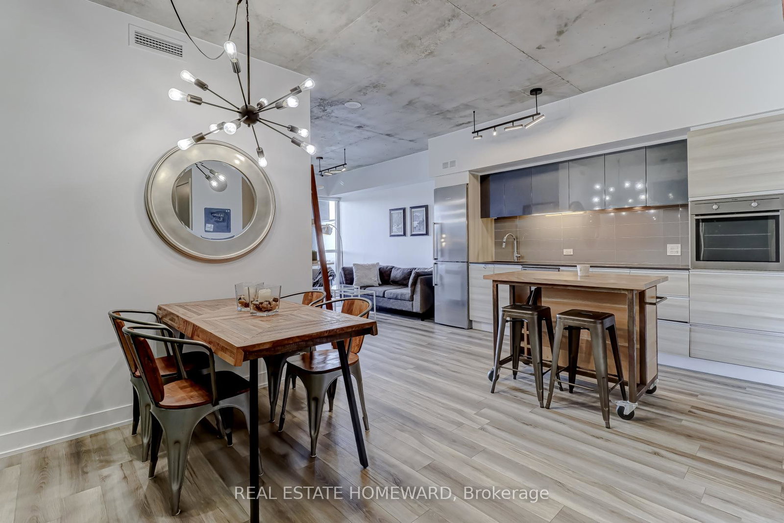 1190-dundas-street-e-toronto-toronto-ontario-e13728374