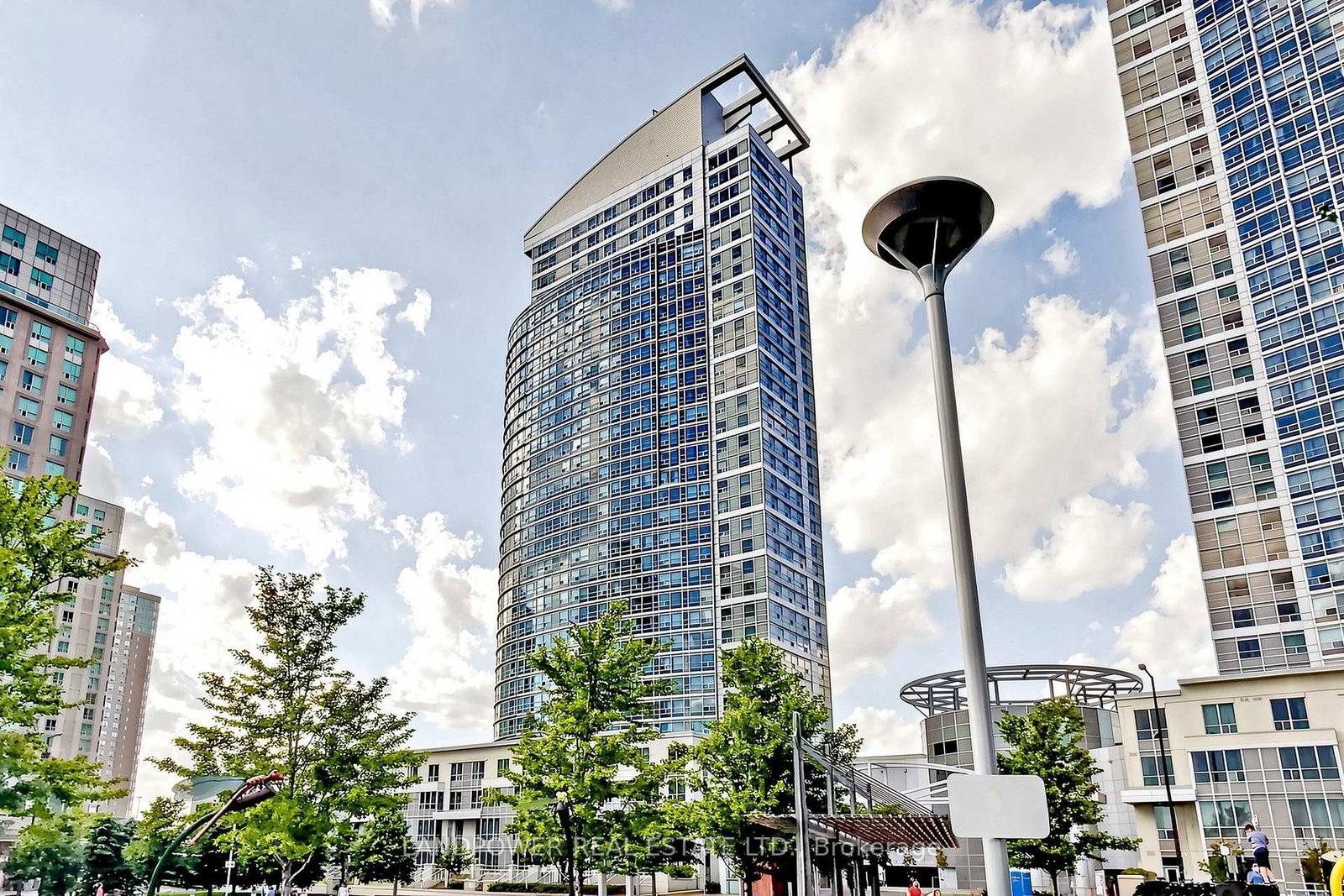 36-lee-centre-drive-toronto-scarborough-ontario-e13728808