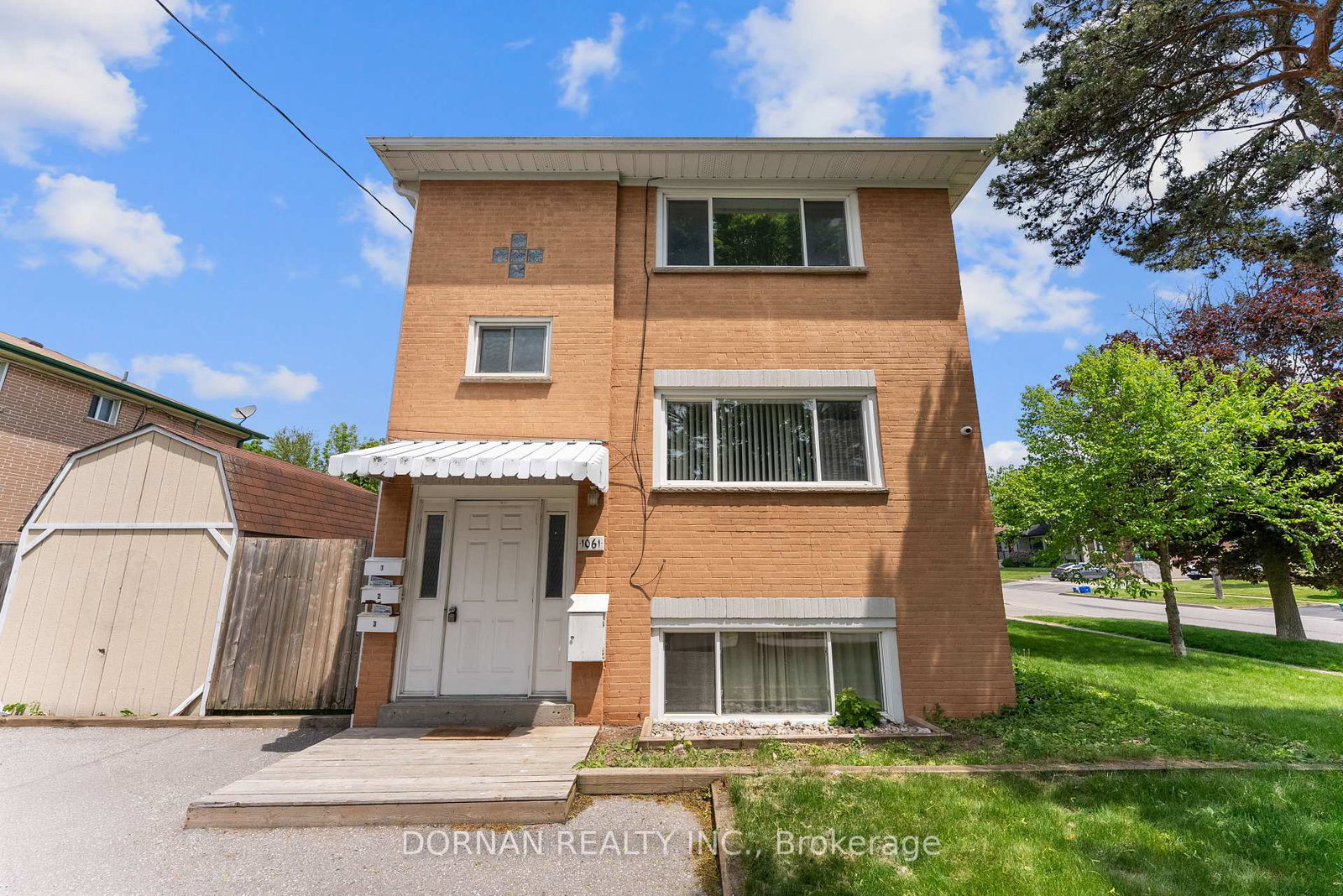 1061-ravine-road-oshawa-ontario-e13729282