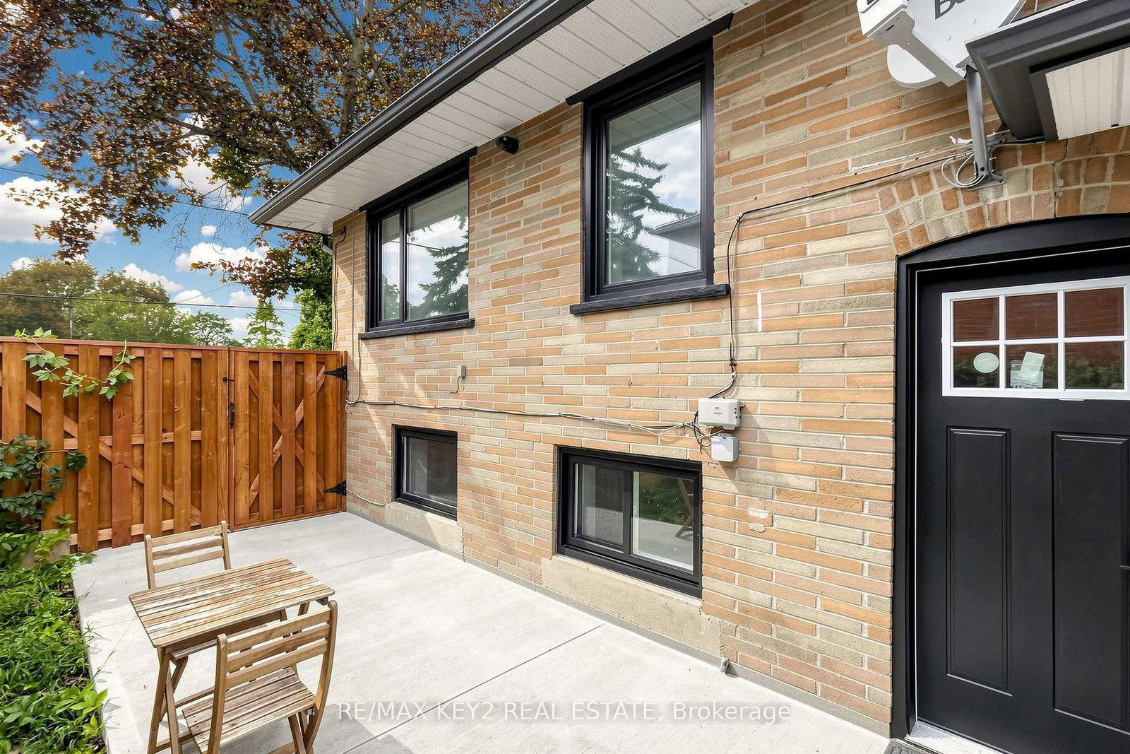 707-walnut-street-w-whitby-ontario-e13731146