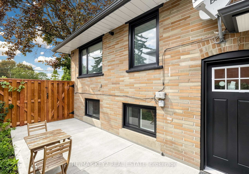 707-walnut-street-w-whitby-ontario-e13731146