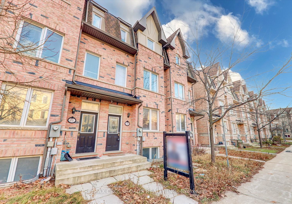 19-kawneer-terrace-toronto-scarborough-ontario-e13731340