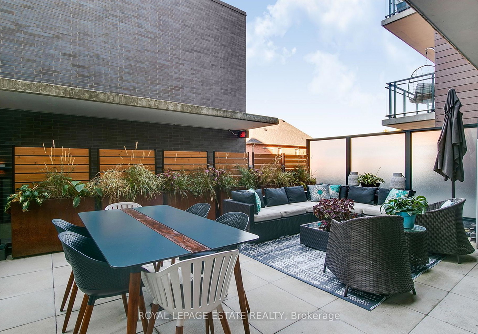 1190-dundas-street-e-toronto-toronto-ontario-e13731392